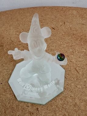 Vintage WALT DISNEY WORLD Sorcerer's Apprentice Mickey Frosted-Glass Figurine